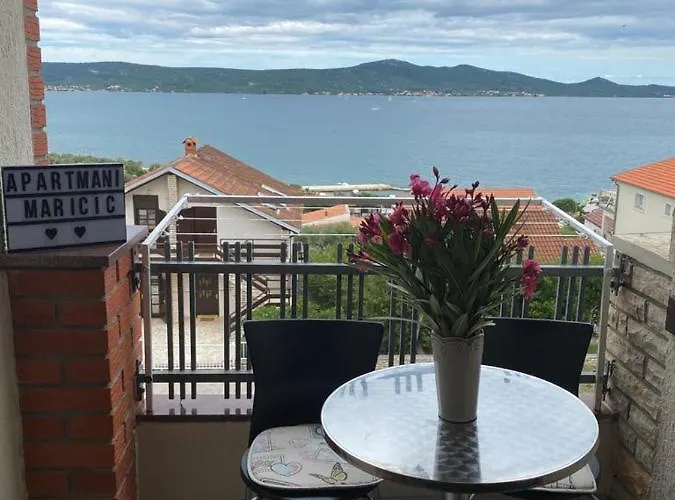 Maricic スヴェティ・ペタル